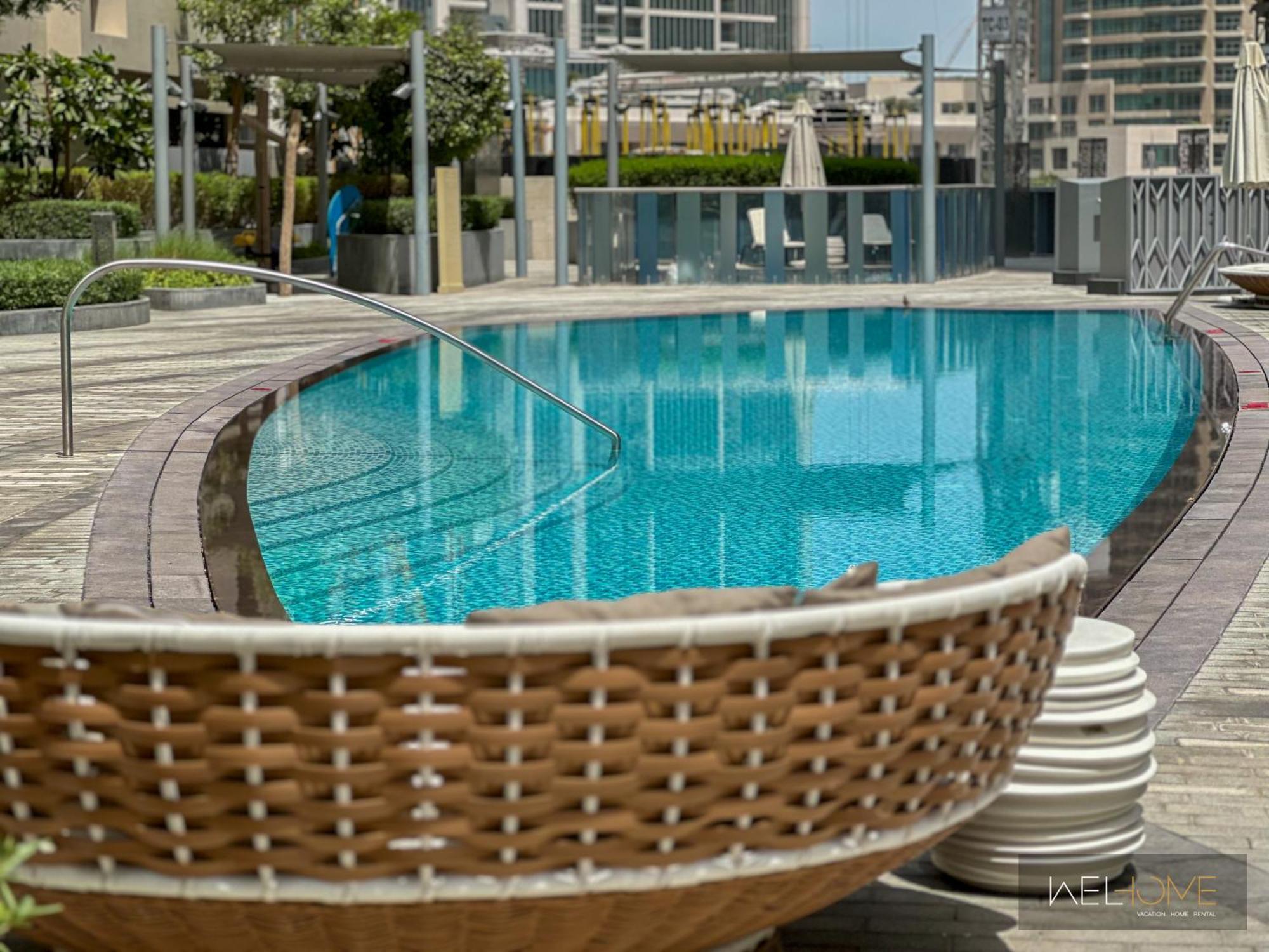 Welhome - Luxury Apartment Facing Burj Khalifa With Terrace Dubai Ngoại thất bức ảnh